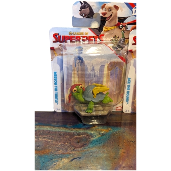 DC Super pets mini figures set of 2 collectibles toys - Picture 4 of 4